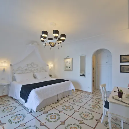 Corallium 4*