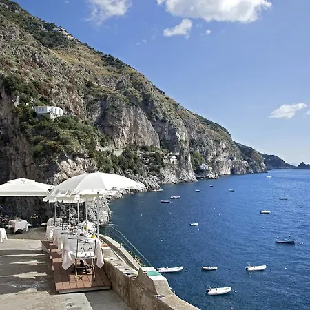 בית הארחה Corallium פראינו